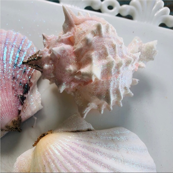 NEW! 🎄Pink White Seashell Christmas Tree Ornaments S/8 - Picture 6 of 7